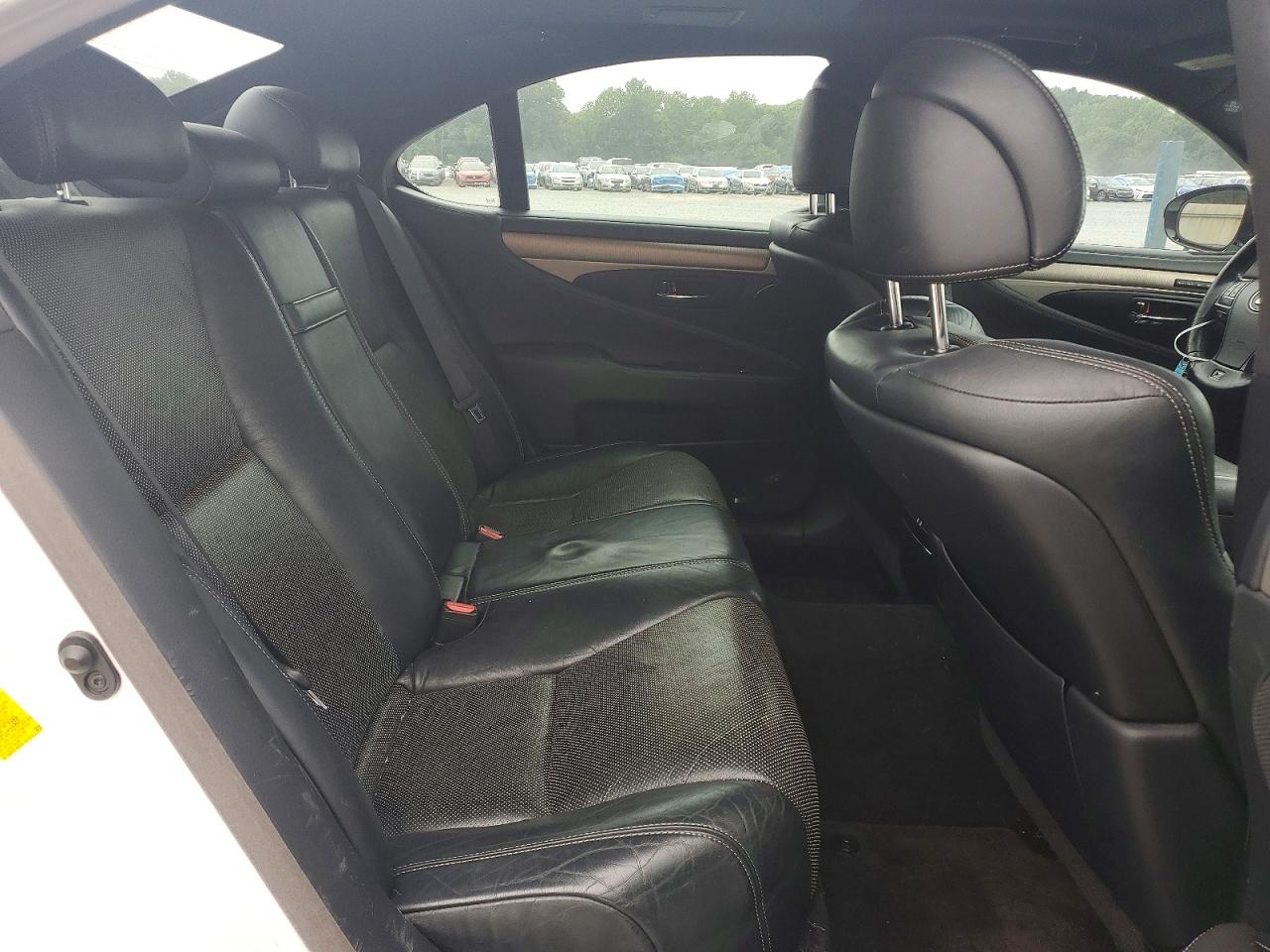2013 LEXUS LS 460