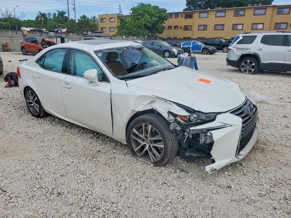 2019 LEXUS IS 300