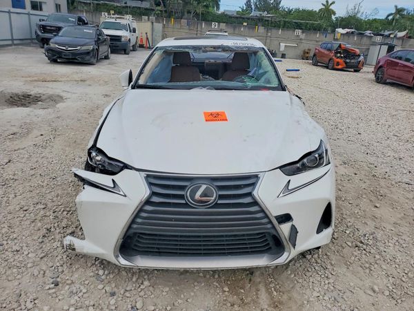 2019 LEXUS IS 300