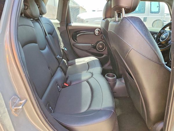 2015 MINI COOPER