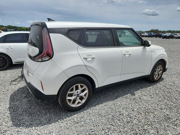2024 KIA SOUL LX, S
