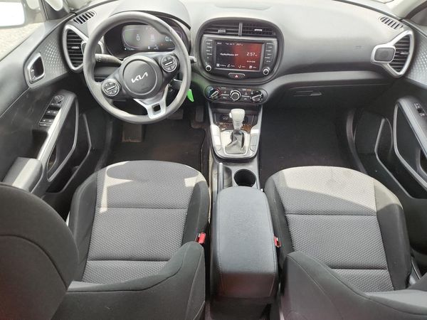 2024 KIA SOUL LX, S