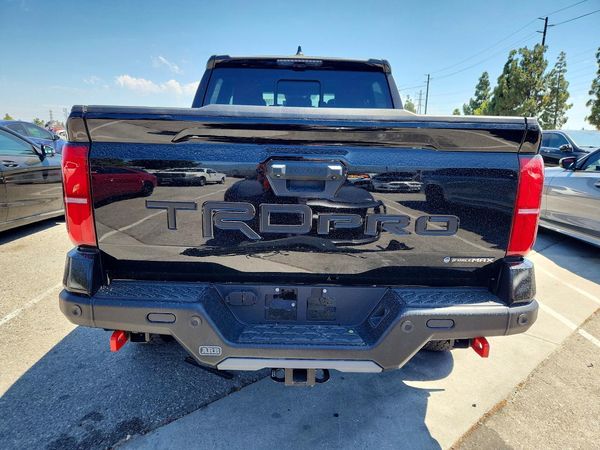 2025 TOYOTA TACOMA