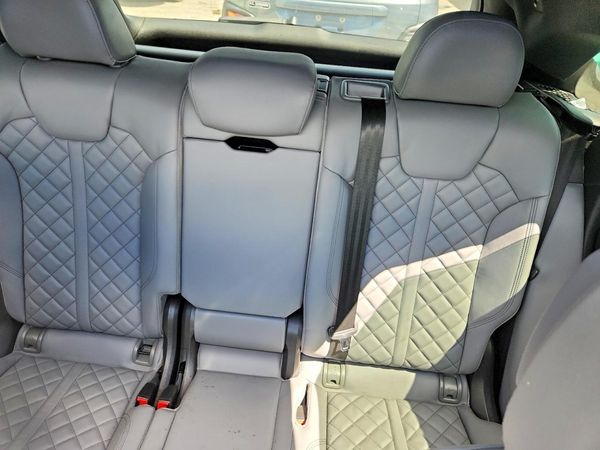2023 AUDI SQ5 quattro Prestige