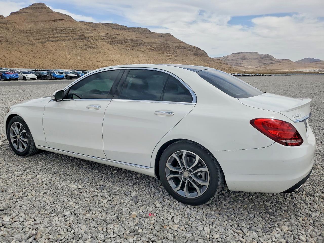 2016 MERCEDES-BENZ C C300
