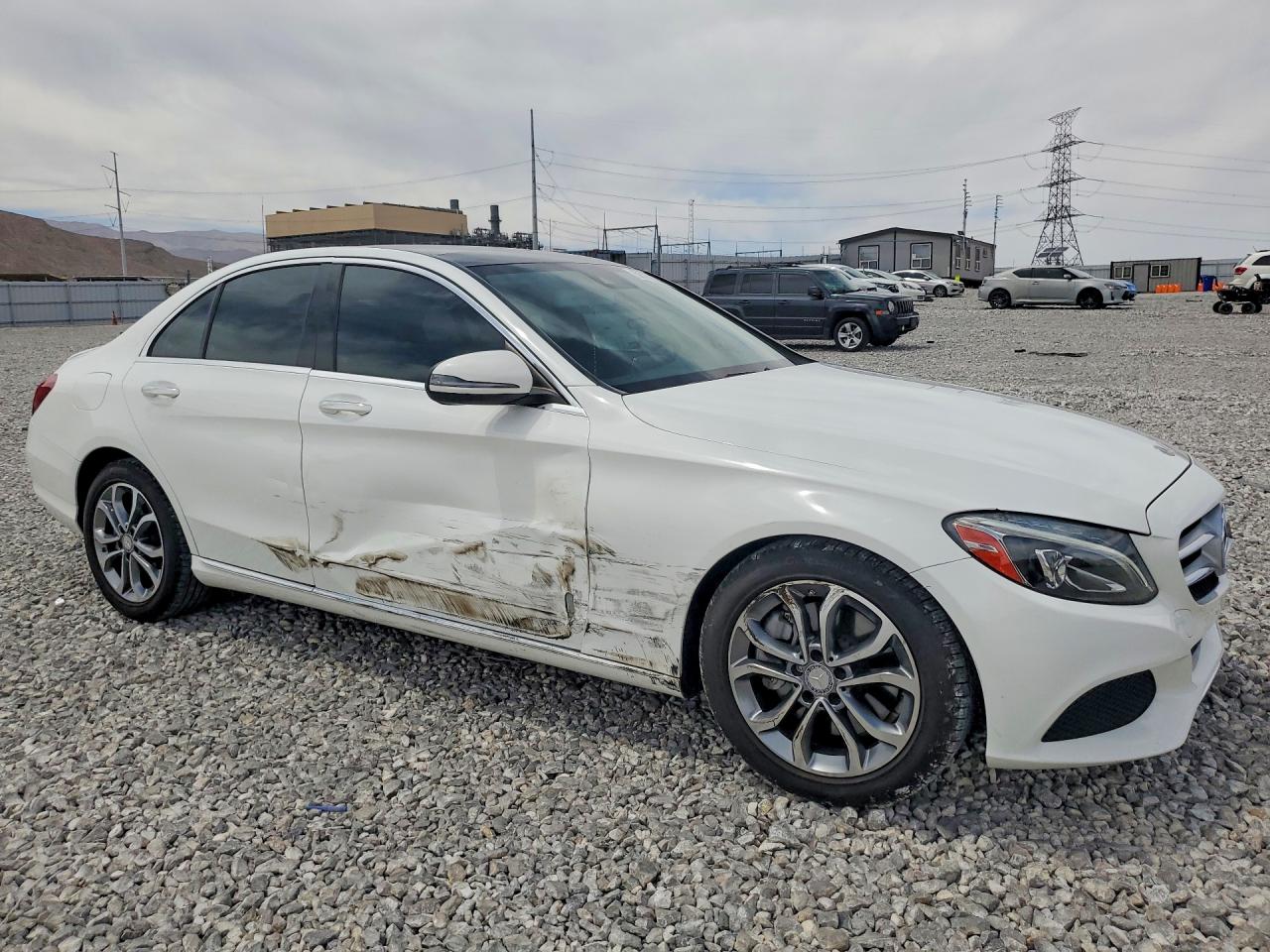 2016 MERCEDES-BENZ C C300