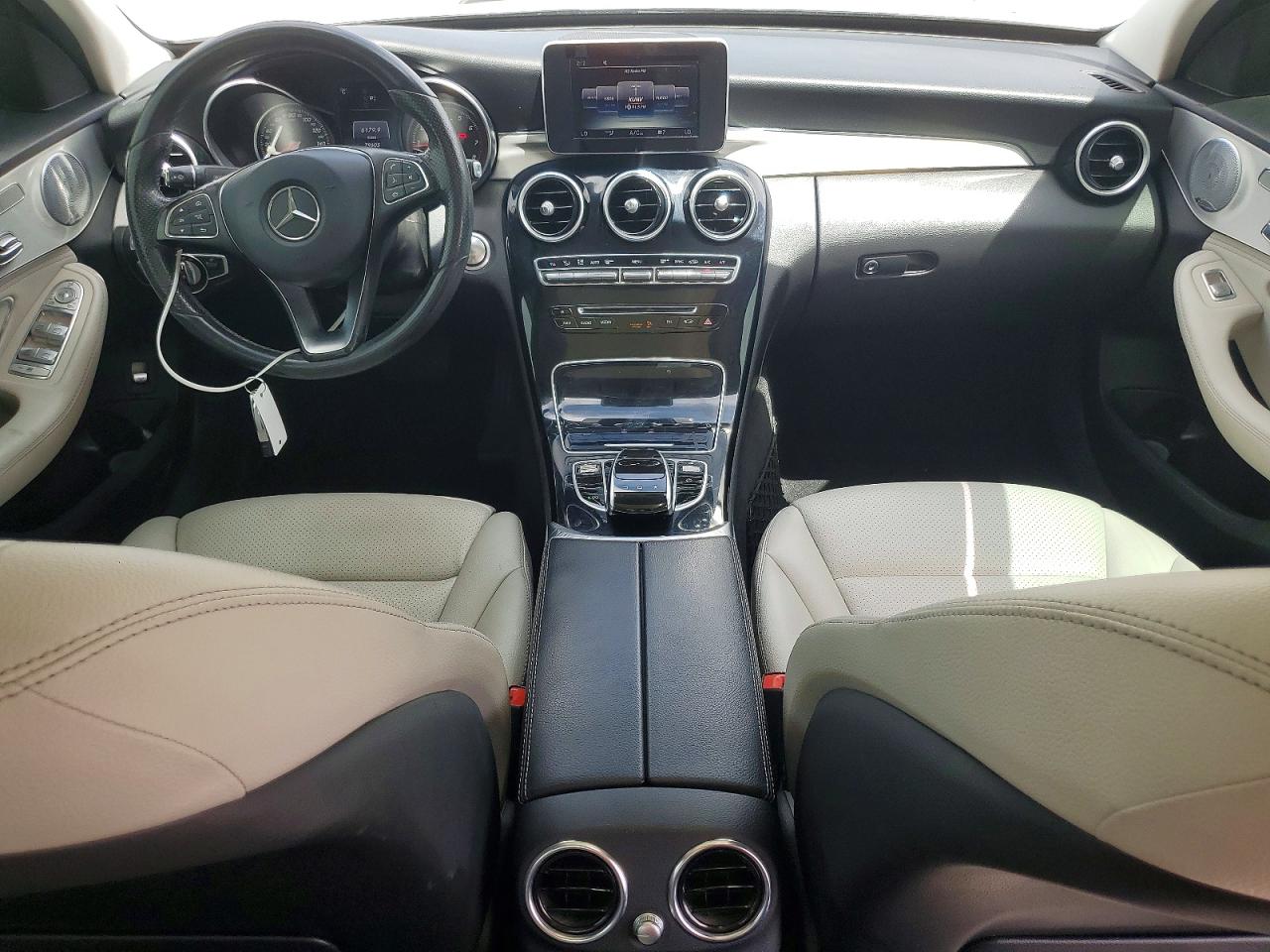 2016 MERCEDES-BENZ C C300