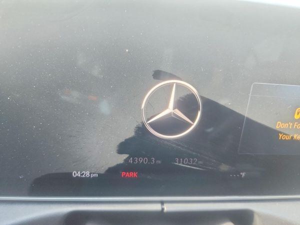 2022 MERCEDES-BENZ C C300