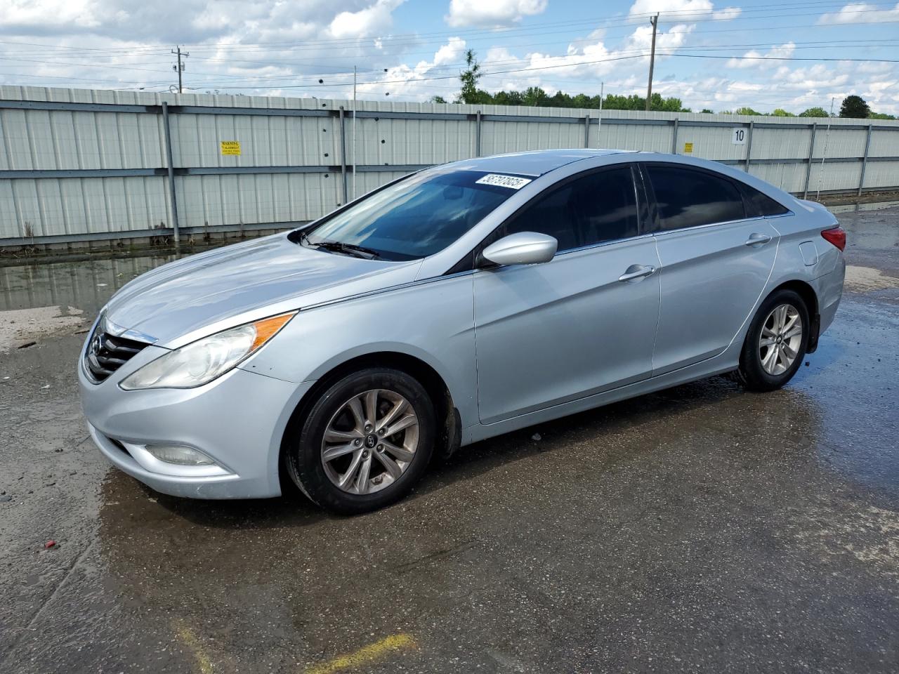 2013 HYUNDAI SONATA GLS/ GLS Popular