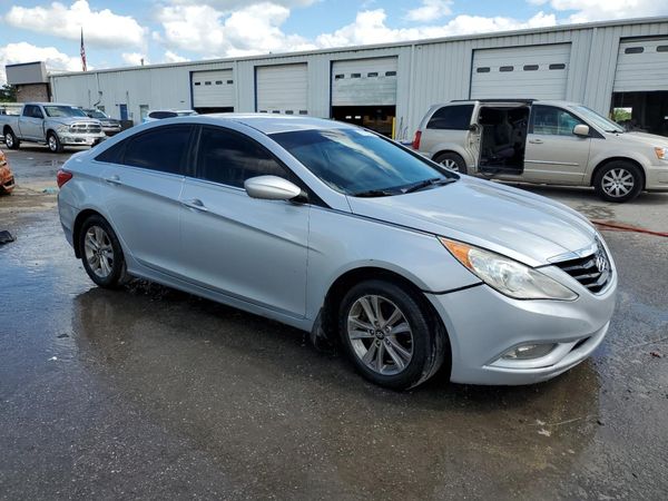 2013 HYUNDAI SONATA GLS/ GLS Popular