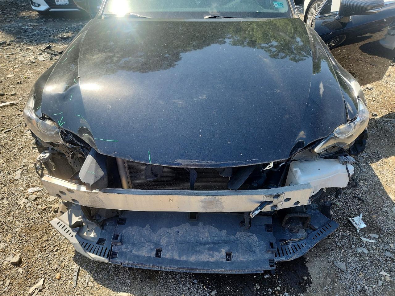 2016 LEXUS IS 300