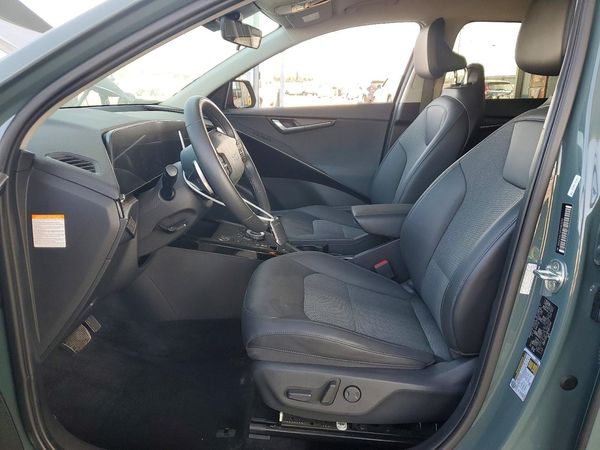 2023 KIA NIRO EX