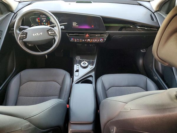 2023 KIA NIRO EX