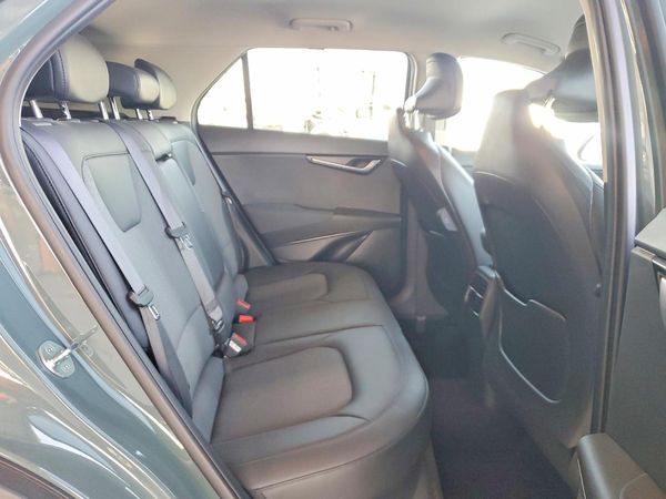 2023 KIA NIRO EX