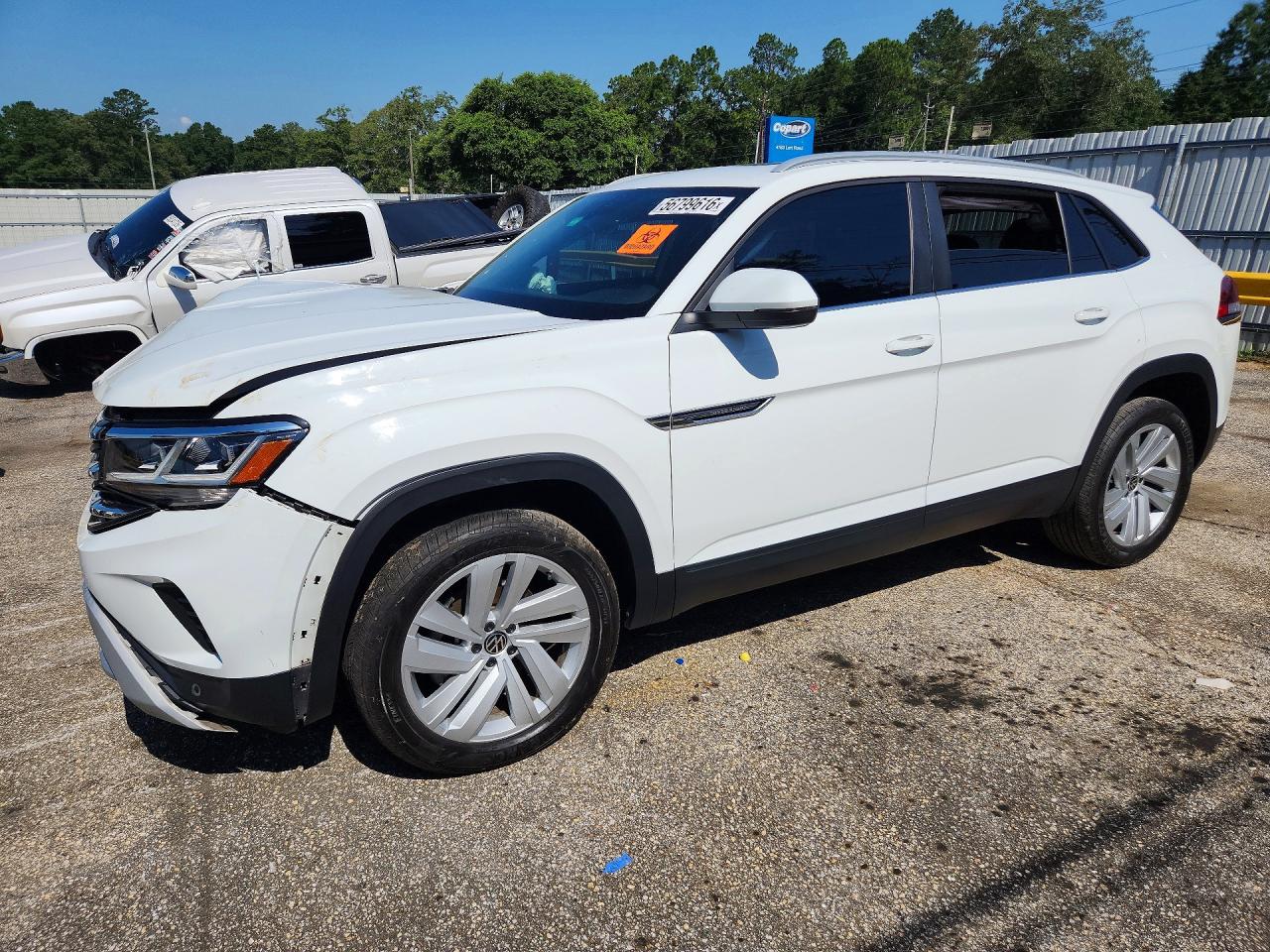 2022 VOLKSWAGEN ATLAS CROSS SPORT SE w/ Tech