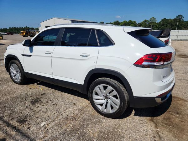 2022 VOLKSWAGEN ATLAS CROSS SPORT SE w/ Tech