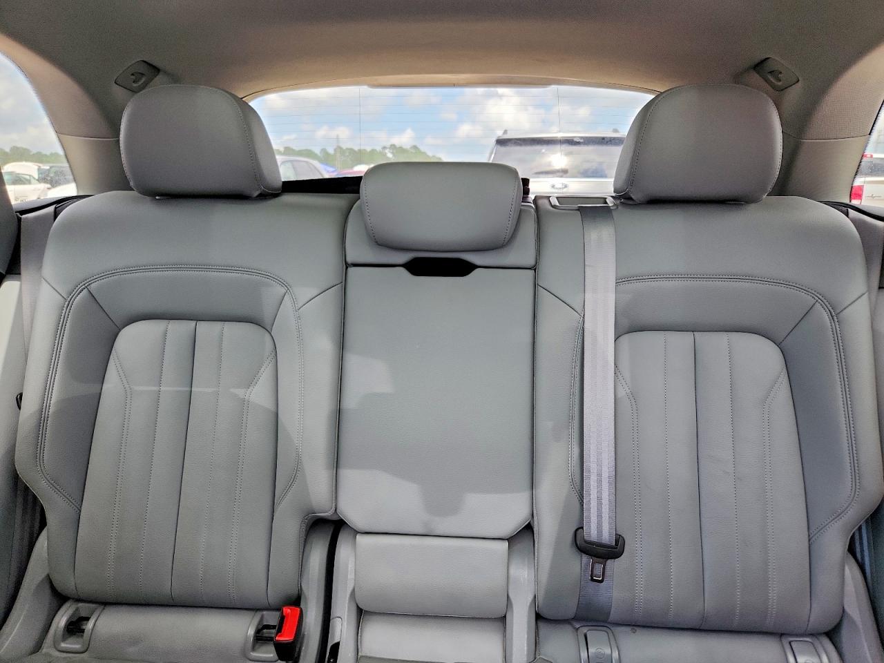 2018 AUDI Q5 quattro Premium Plus