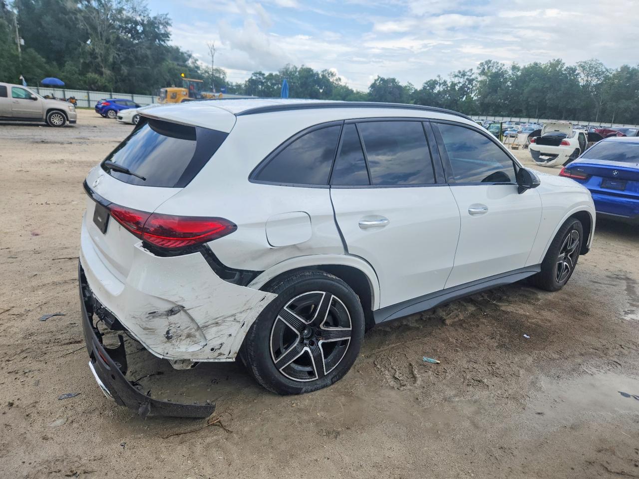 2024 MERCEDES-BENZ GLC GLC300