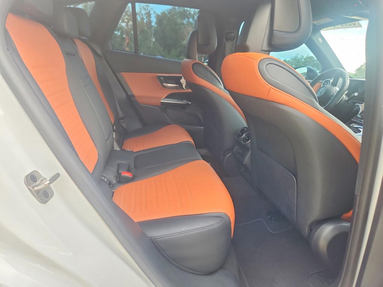 2024 MERCEDES-BENZ GLC GLC300