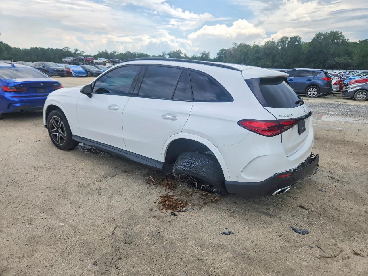 2024 MERCEDES-BENZ GLC GLC300