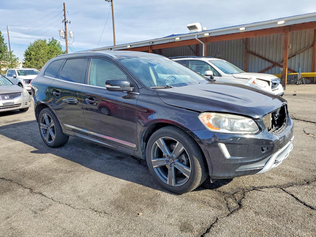 2017 VOLVO XC60 Dynamic