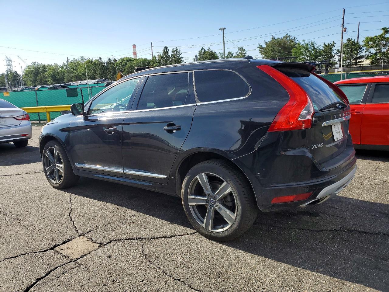2017 VOLVO XC60 Dynamic