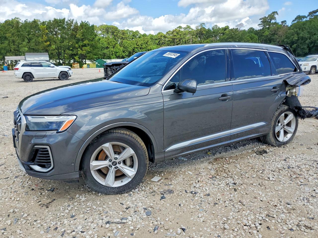 2025 AUDI Q7 quattro Premium