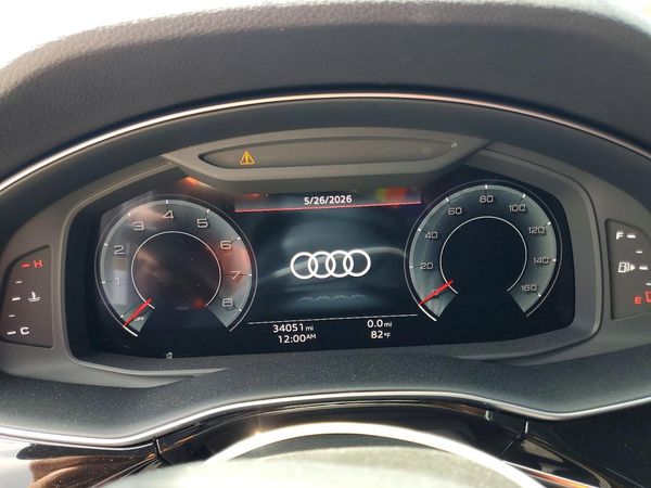 2025 AUDI Q7 quattro Premium