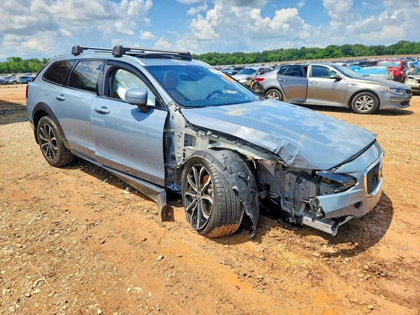 2022 VOLVO V90 Inscription — Passenger 3/4