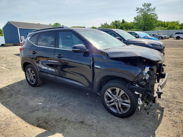 2021 KIA SELTOS S