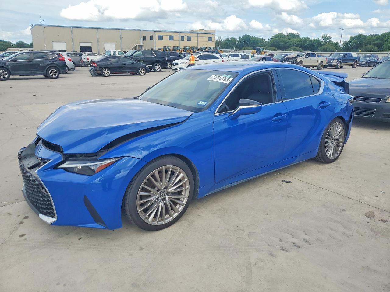 2022 LEXUS IS