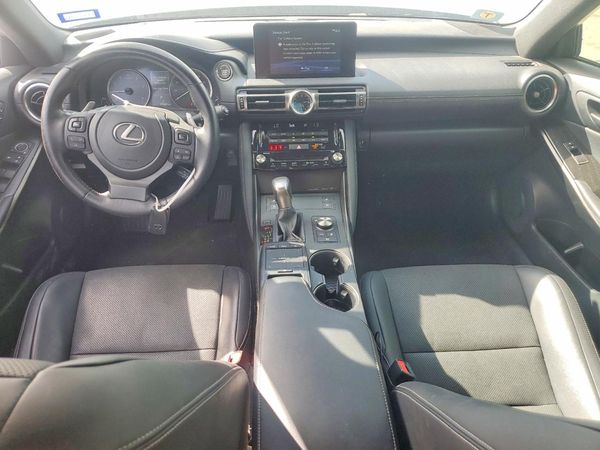 2022 LEXUS IS