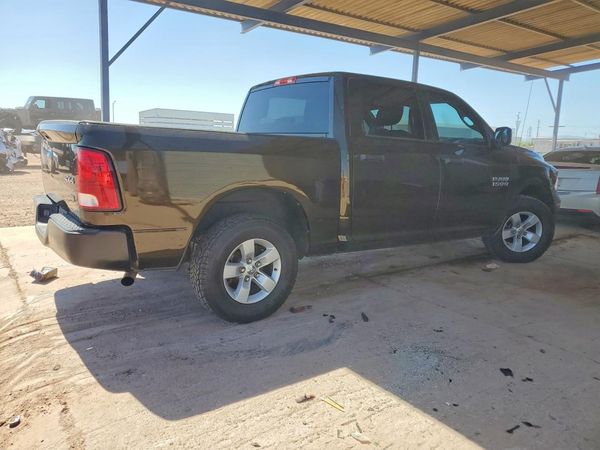 2013 RAM 1500 ST