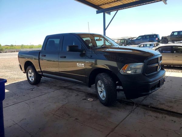 2013 RAM 1500 ST
