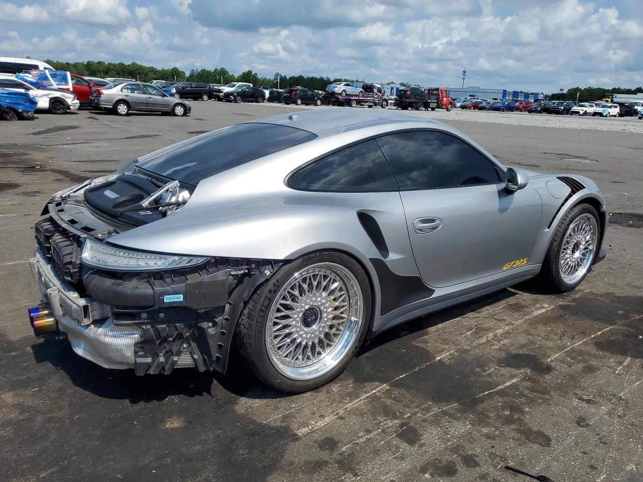 2016 PORSCHE 911 RS