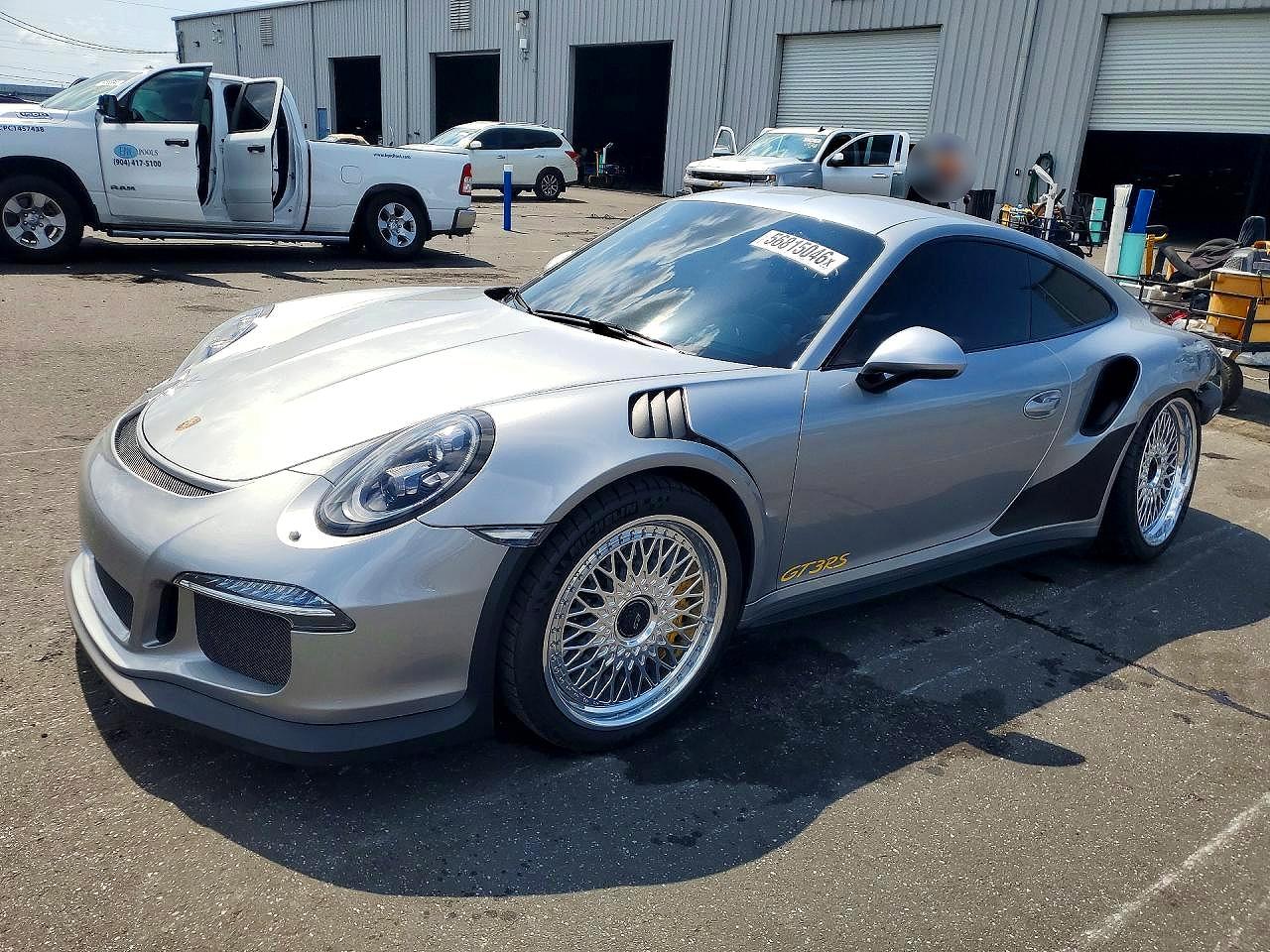 2016 PORSCHE 911 RS