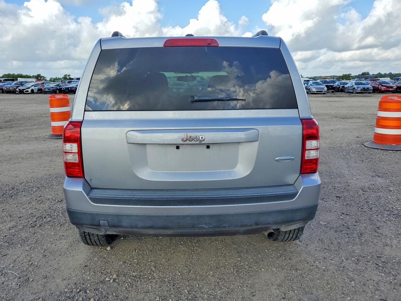 2016 JEEP PATRIOT LATITUDE FWD