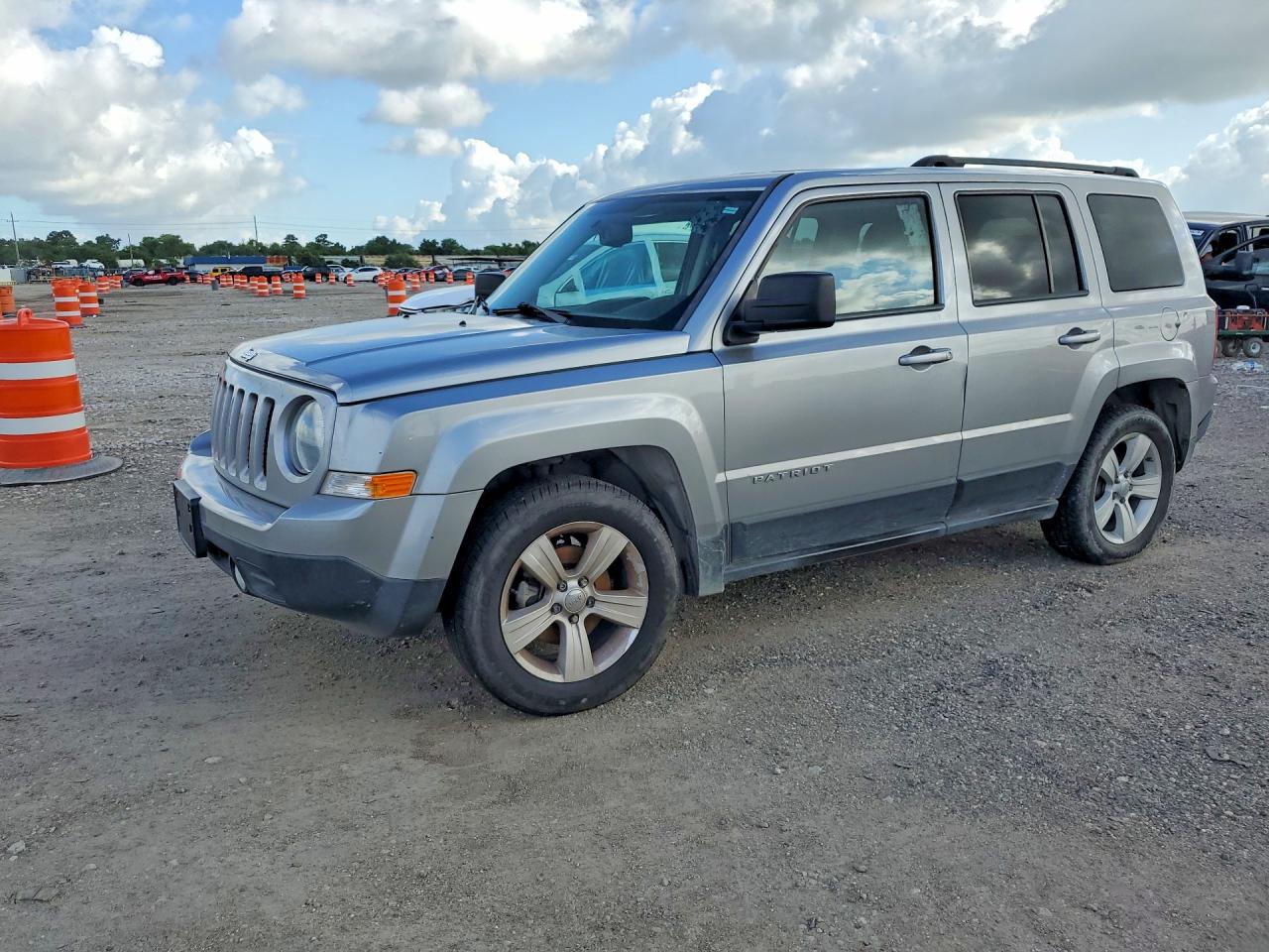2016 JEEP PATRIOT LATITUDE FWD
