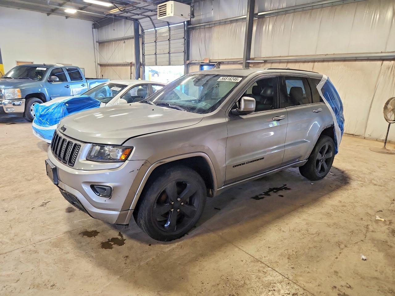2014 JEEP CHEROKEE Laredo — Front 3/4