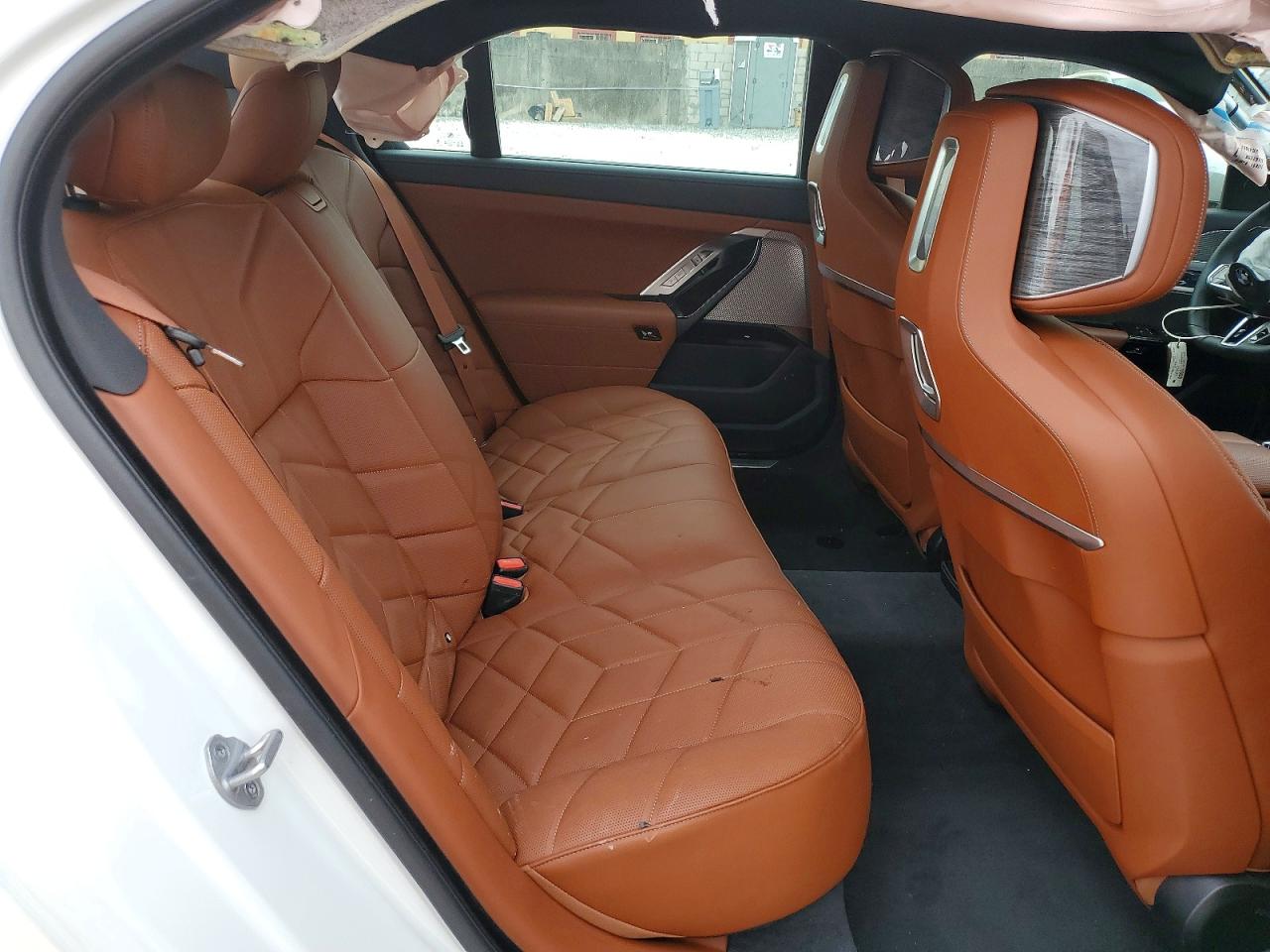 2025 BMW 740