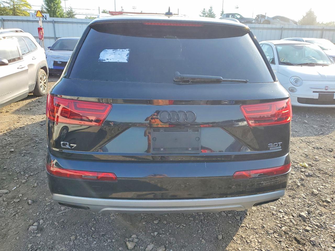 2017 AUDI Q7 quattro Premium