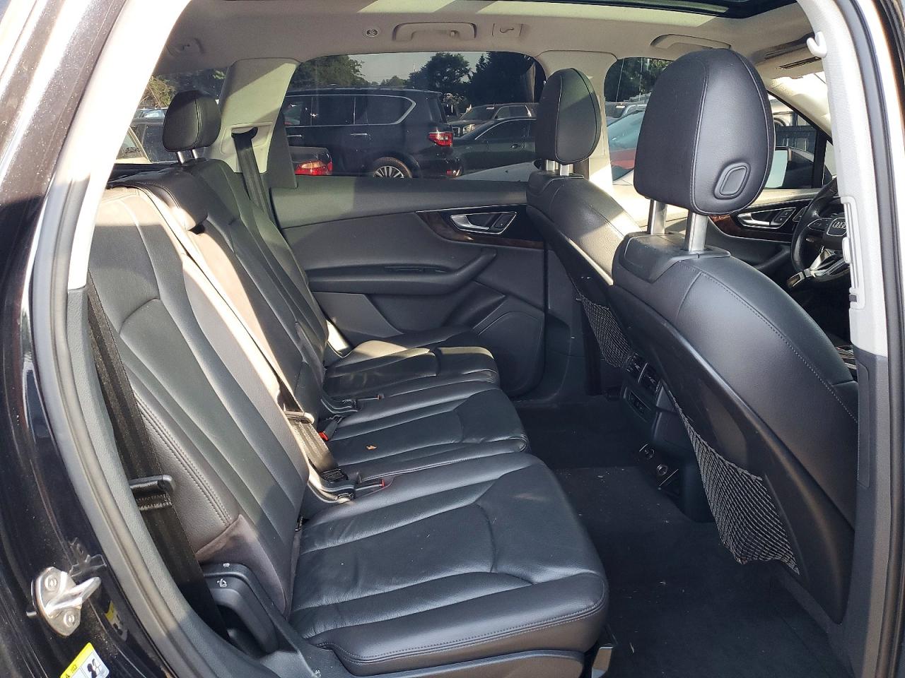 2017 AUDI Q7 quattro Premium