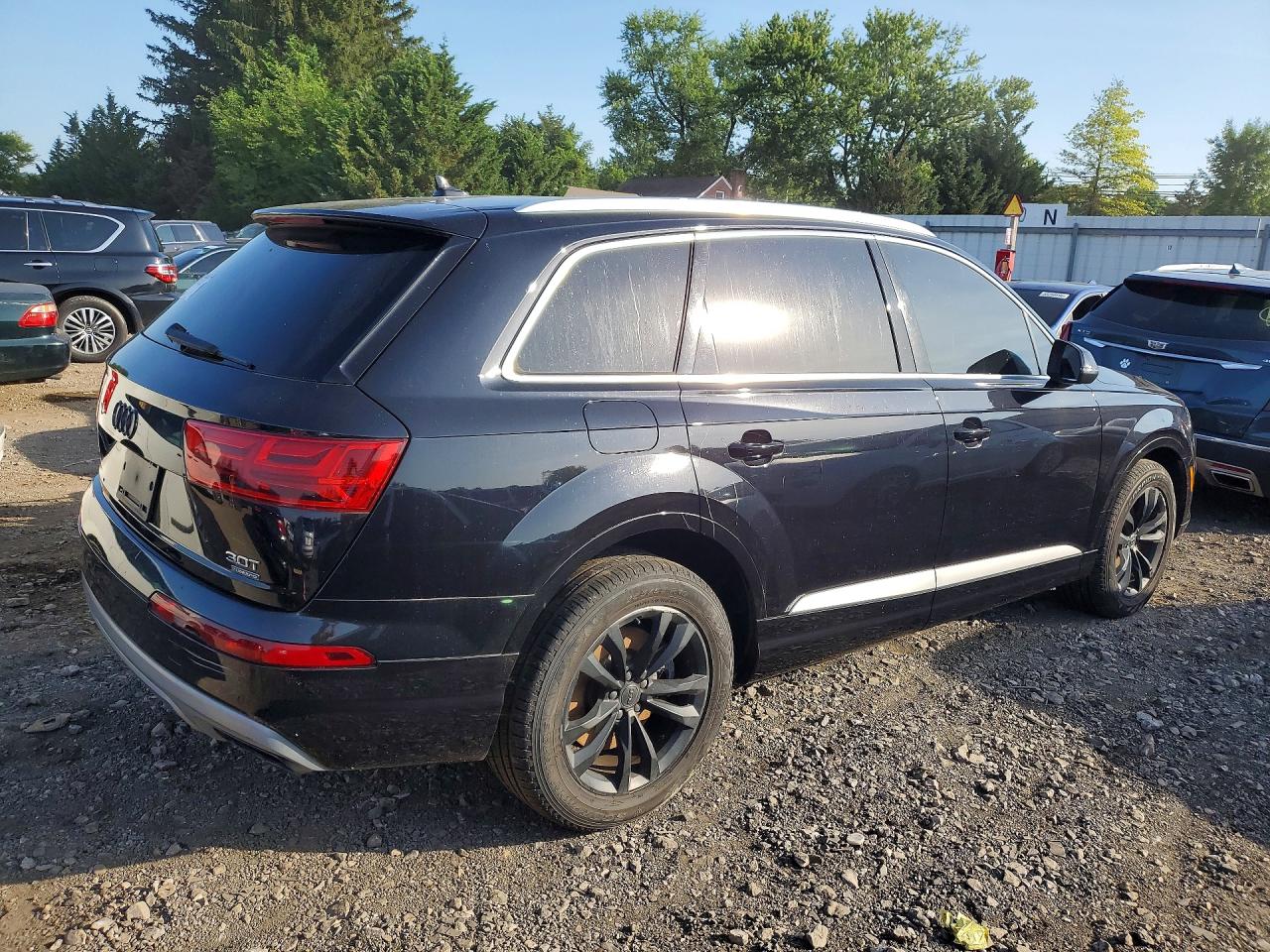 2017 AUDI Q7 quattro Premium