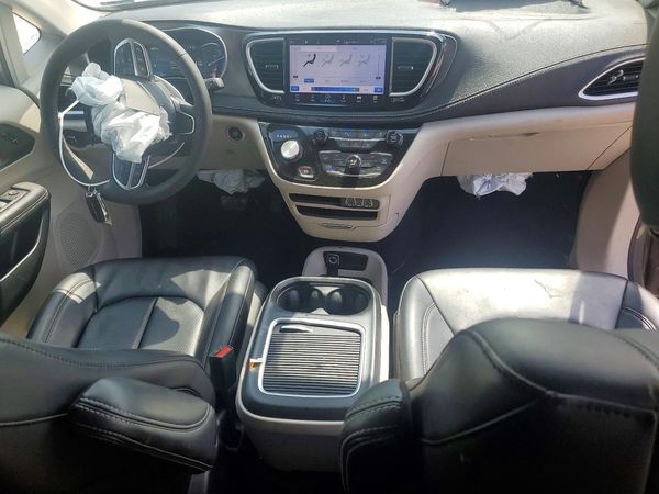 2023 CHRYSLER PACIFICA Touring L — CKPT