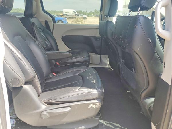 2023 CHRYSLER PACIFICA Touring L — PSRS