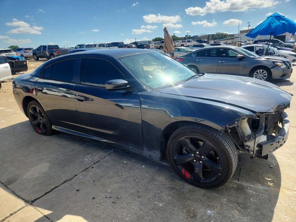 2016 DODGE CHARGER SE RWD