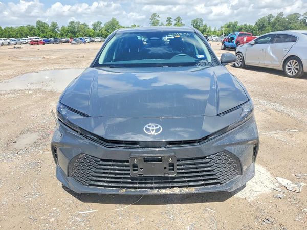 2026 TOYOTA CAMRY