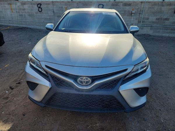 2018 TOYOTA CAMRY