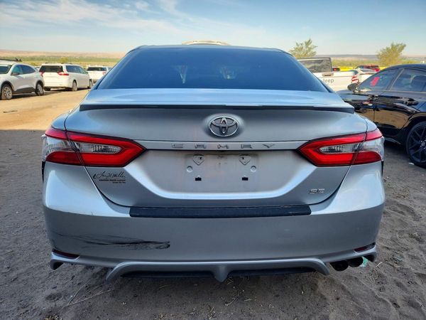 2018 TOYOTA CAMRY
