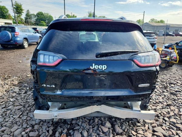2020 JEEP CHEROKEE LATITUDE PLUS 4X4
